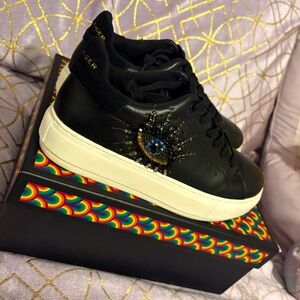 Kurt Geiger sneakers!👟🖤 fresitas lmkk!